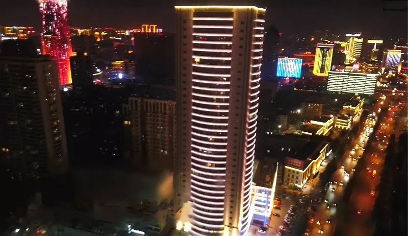 【国庆70周年利亚德巨献】为你欢呼，为你自豪