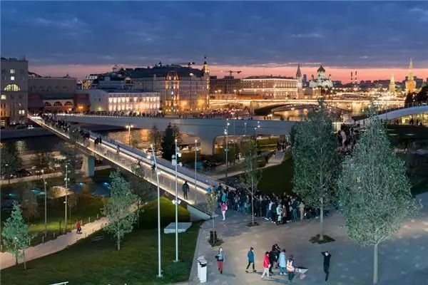 “让夜晚回归夜晚”：利用设计，减少过度照明拥抱黑暗