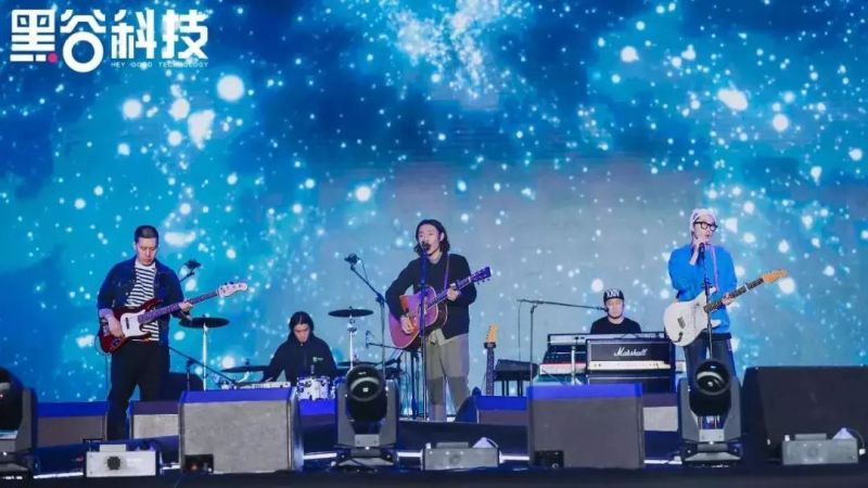 资讯 | 深德彩化身舞美艺术创造者，点燃威海之夜