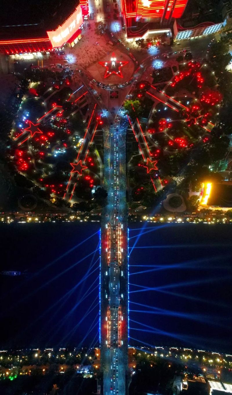 【国庆70周年利亚德巨献】为你欢呼，为你自豪