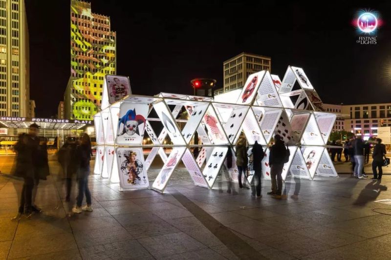 美翻！一年一度光之艺术的圣殿的柏林灯光节绚丽上演！