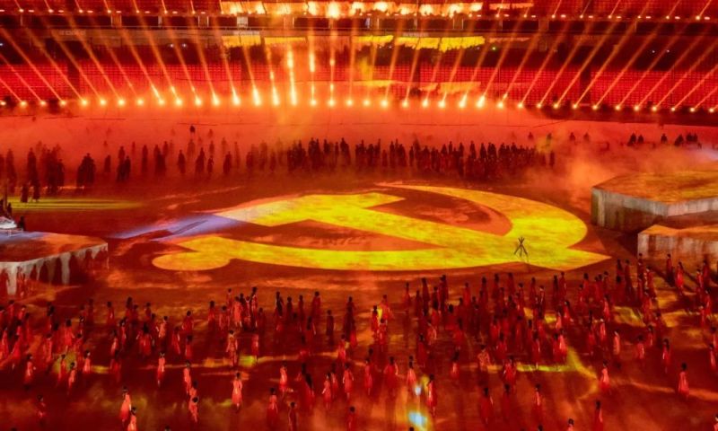 主创团队揭秘军运会开幕式演出背后的“光影故事”