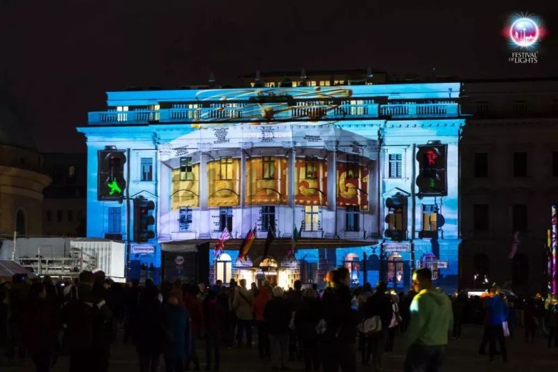 美翻！一年一度光之艺术的圣殿的柏林灯光节绚丽上演！