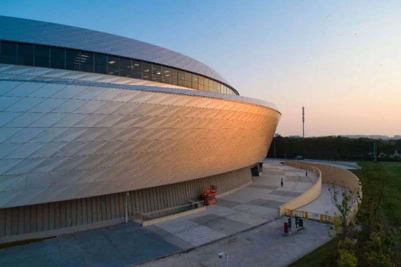 全球最大的上海天文馆首次亮灯，预计2021年开放！