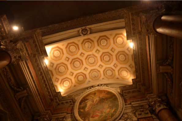 新年献礼：狮峰寺里三重光