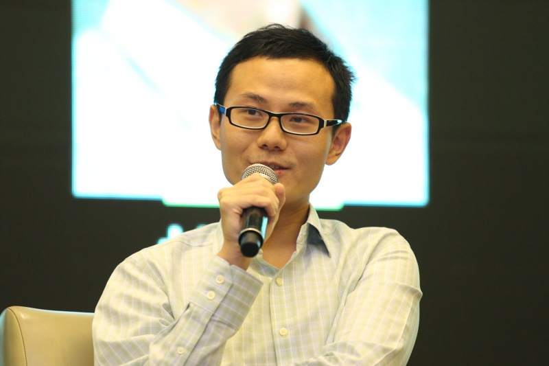 行家Point产业对话 | 面板、集成商、显示屏代表如何看待LED商显之路？