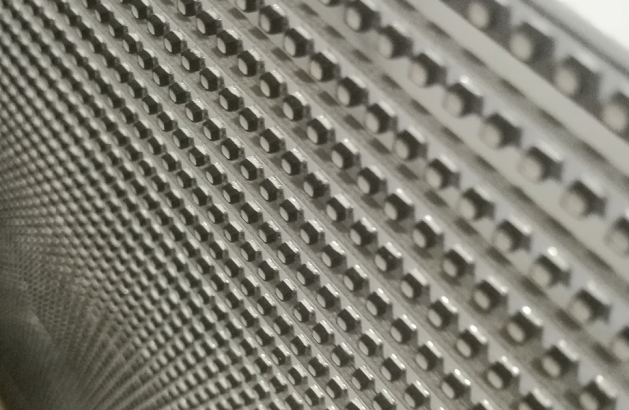 COB全天候通透屏在商业显示中的场景应用