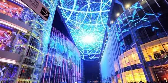 COB全天候通透屏在商业显示中的场景应用