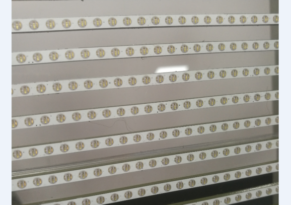 COB全天候通透屏在商业显示中的场景应用