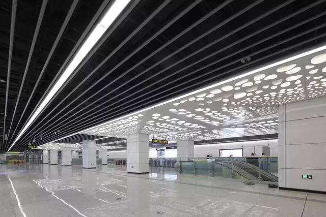 飞利浦为青岛地铁13号线装配LED照明解决方案