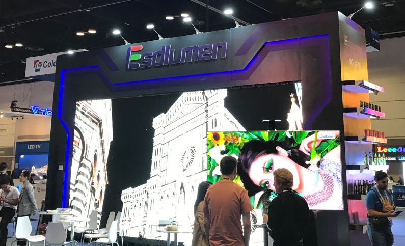 易事达展出82.5英寸Mini LED P0.9mm TV