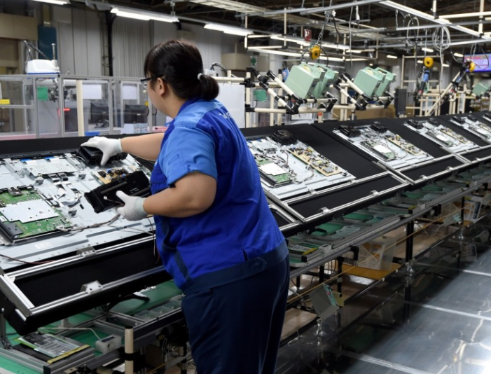 面板景气靠减产缓步落底，实际复苏仍得待Mini/Micro LED等新一代技术推升