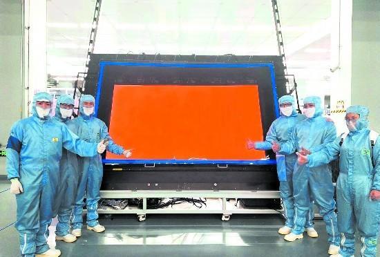 全球首款！成都中电熊猫100英寸8K GOA显示面板成功点亮