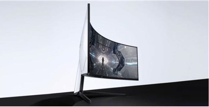 三星CES上展出49英寸 QLED 1000R贴合人眼视角曲面显示屏