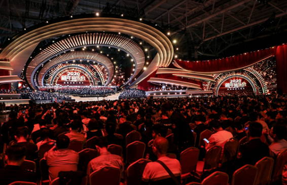 晶台这颗黑晶2020为何频频出现在跨年夜？