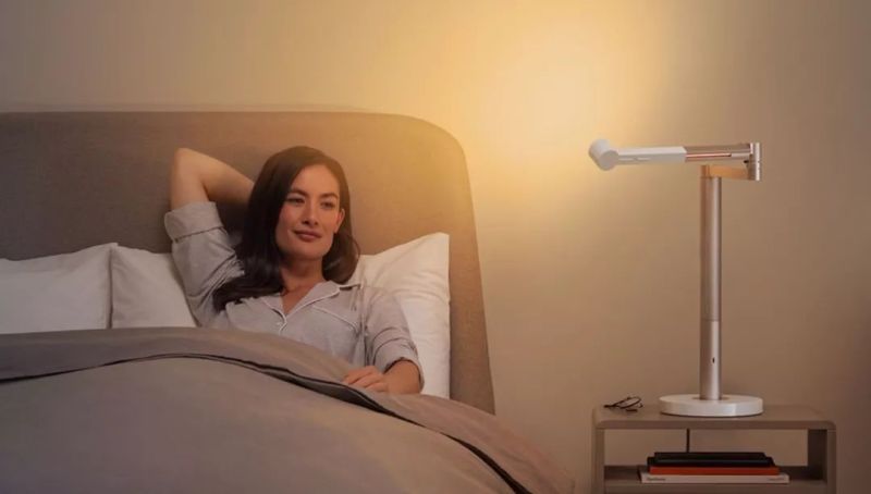 戴森又发布了一款灯，能根据人的年龄调光！？ 