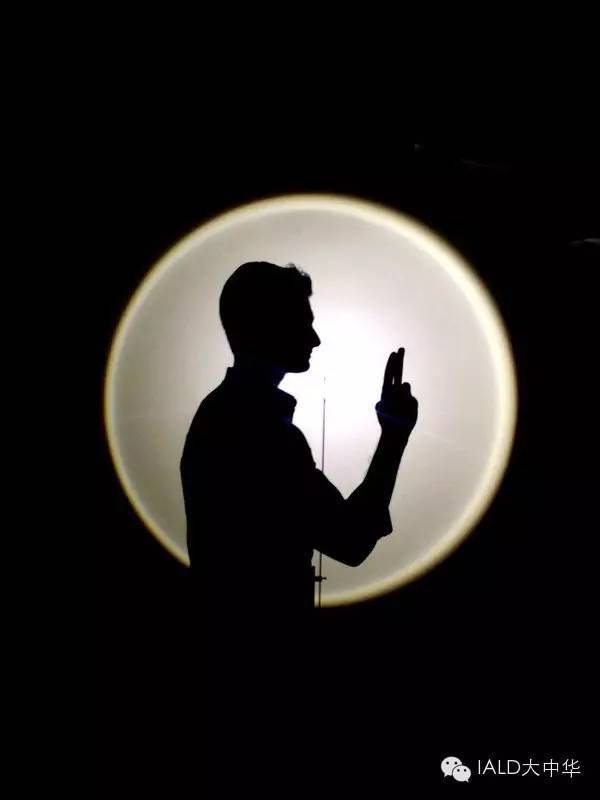 点亮全球 | 追逐黑暗，IALD邀您在线！