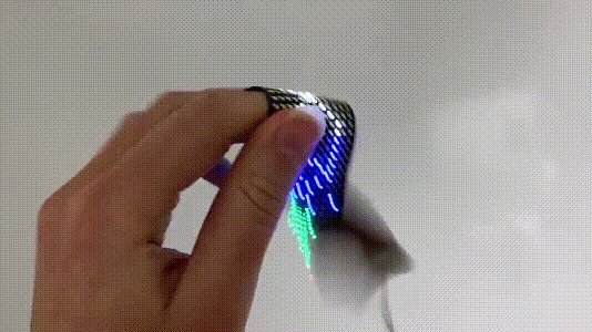 Oculus设计师发明超时尚LED口罩！图像可变能发声，售价90美元