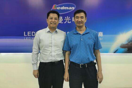 国星光电董事长王广军带队赴TCL华星光电、雷曼光电调研交流