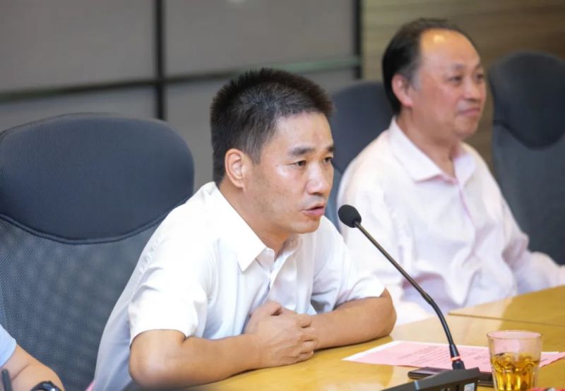 江风益院士团队携全球领先技术签约木林森