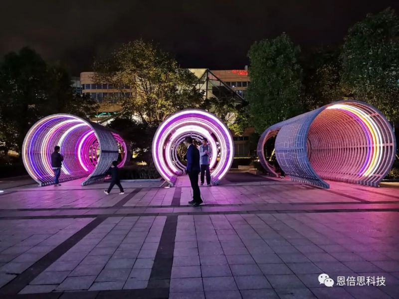 恩倍思以科技助力遵义新城 亮化绽放灯光节