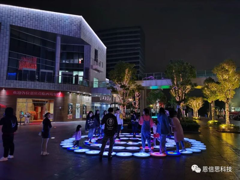恩倍思以科技助力遵义新城 亮化绽放灯光节