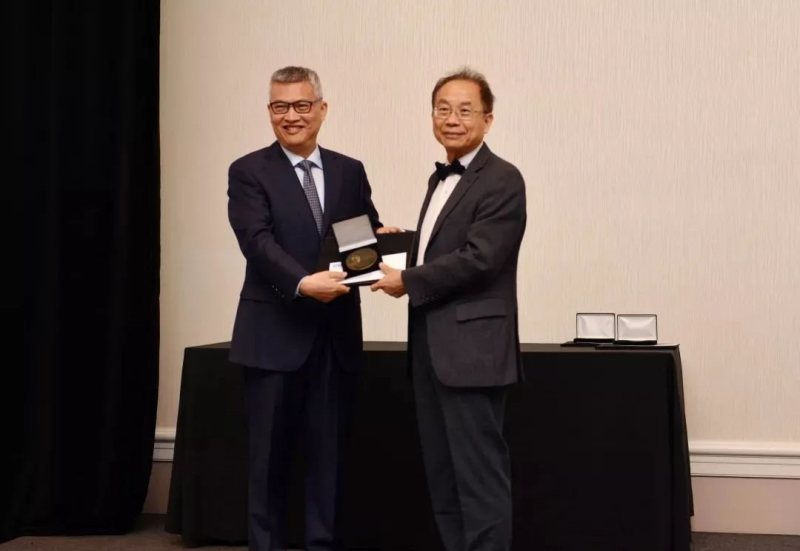 TCL董事长李东生荣获SID大奖