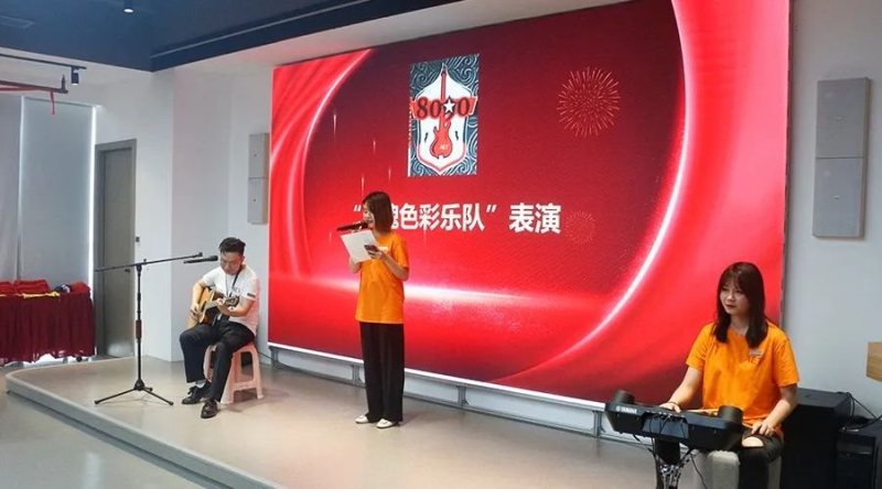 3月18日，AET“双喜临门”，“两会”并行