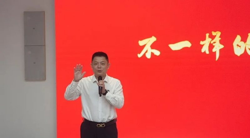 3月18日，AET“双喜临门”，“两会”并行