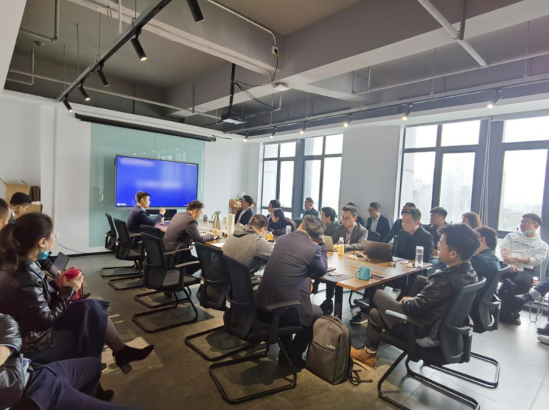 向阳而生·蓄势赋能丨联电商学院“销售铁军训练营”首期会师