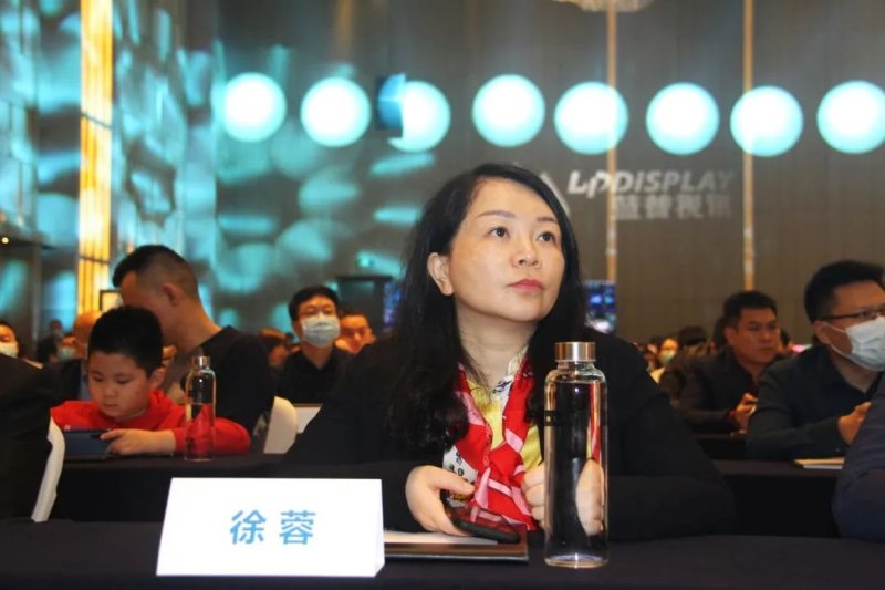 蓝普视讯“全倒装共阴COB显示屏”新品，获中科院院士业内首赞！