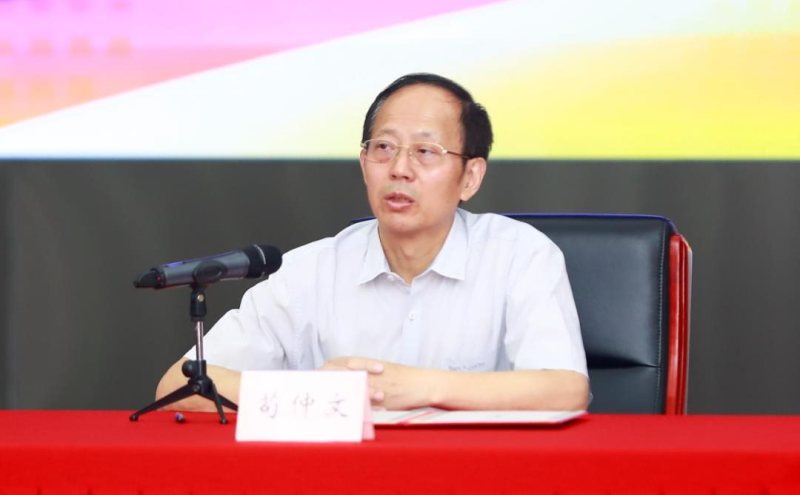 洲明签约中华全国体育总会，获得TEAM CHINA商标使用权！