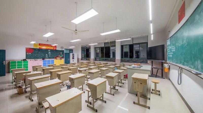 案例︱鸿利智汇教育照明产品为广州新校园打造健康光环境