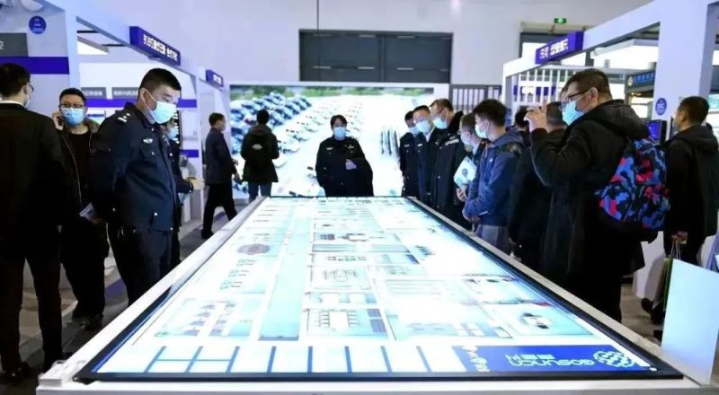 来吧，展示！QCOB两大核心优势→