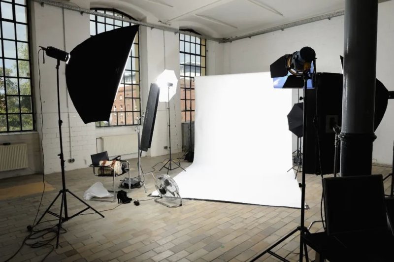 【展会特辑Ⅲ】轻巧便携、一人完成拍摄！朗明纳斯+爱图仕摄影灯席卷各大短视频平台！