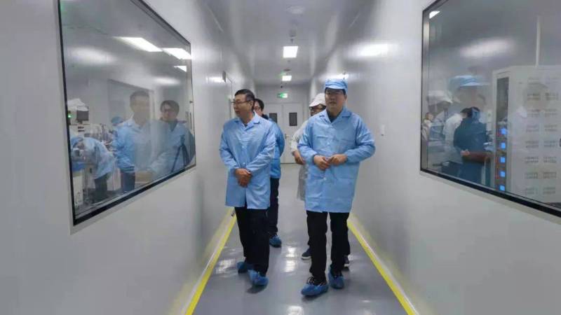 山东大学微电子学院到访鲁晶半导体