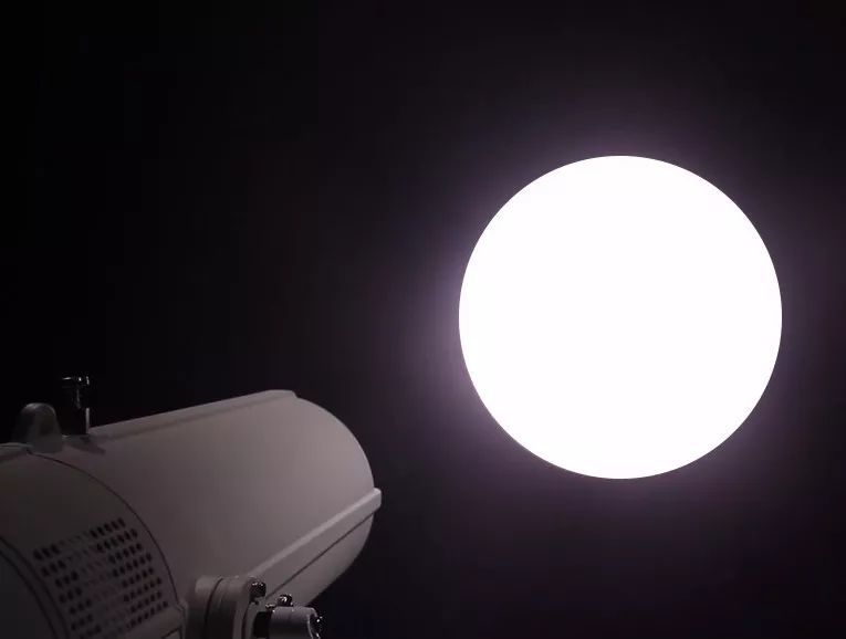 古建亮化利器|雅江光电远距离精准切割投光技术