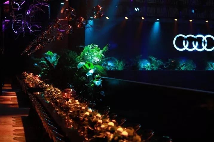 OMG！原来舞台灯光还可以这么玩！