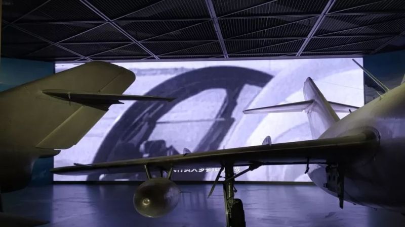 献礼中国空军成立70周年，洲明带你重温人民空军光荣历史